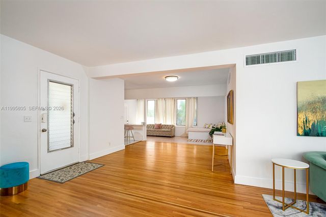 10081 W Bay Harbor Dr 4, Bay Harbor Islands, FL 33154