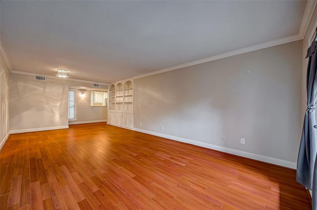 12967 Trail Hollow Drive 2967, Houston, TX 77079