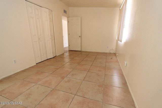 8851 E Shiloh Place, Tucson, AZ 85710