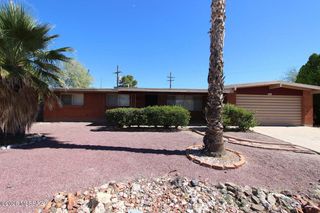 8851 E Shiloh Place, Tucson, AZ 85710
