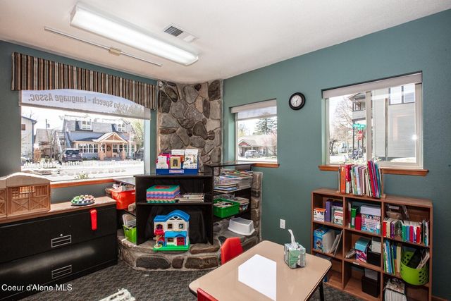 724 Pine St, Sandpoint, ID 83864