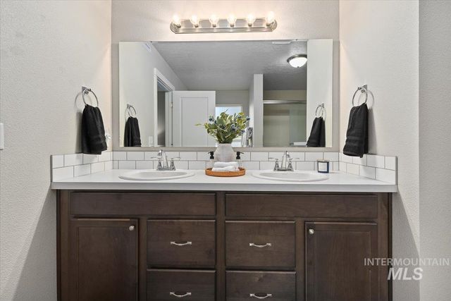 11365 W. Millbank St., Nampa, ID 83651