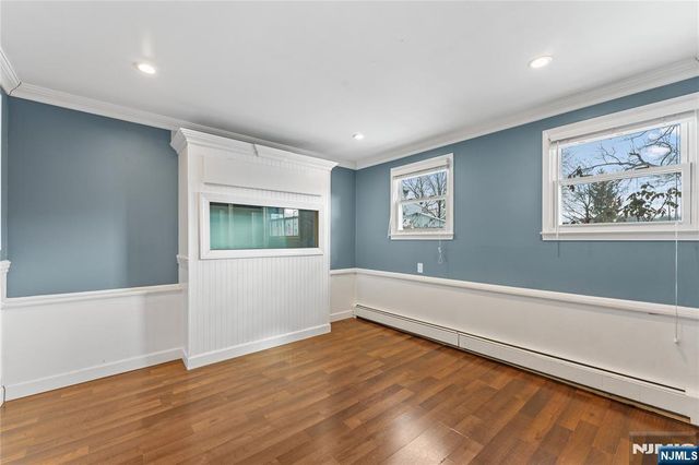 9 Chalen Court, Pompton Lakes, NJ 07442