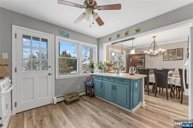 9 Chalen Court, Pompton Lakes, NJ 07442