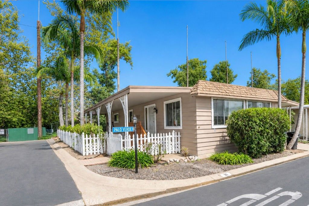 24921 Muirlands Boulevard 36, Lake Forest, CA 92630 — exterior