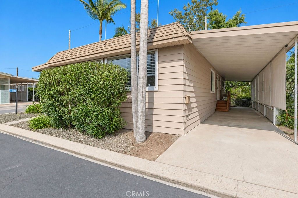 24921 Muirlands Boulevard 36, Lake Forest, CA 92630 — photo 2