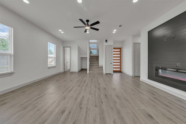 917 S Carroll Avenue, Dallas, TX 75223