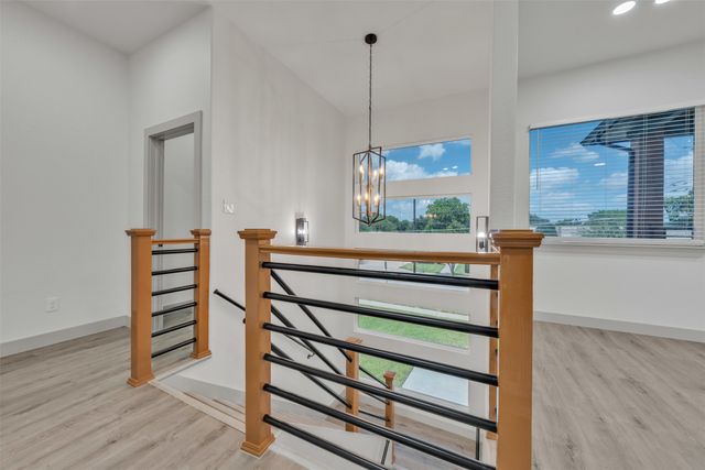 917 S Carroll Avenue, Dallas, TX 75223