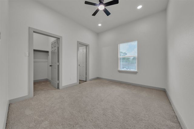 917 S Carroll Avenue, Dallas, TX 75223