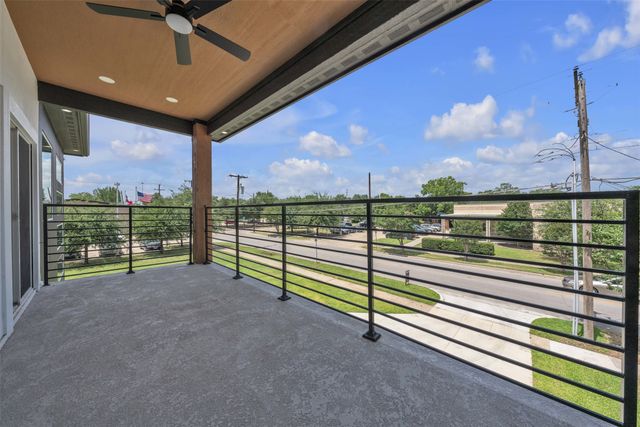 917 S Carroll Avenue, Dallas, TX 75223