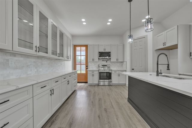 917 S Carroll Avenue, Dallas, TX 75223