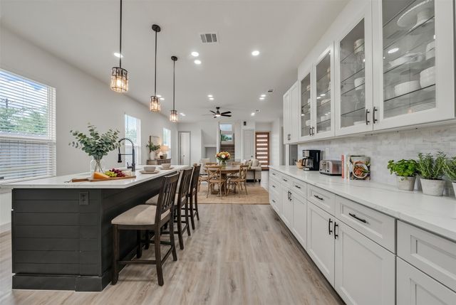 917 S Carroll Avenue, Dallas, TX 75223