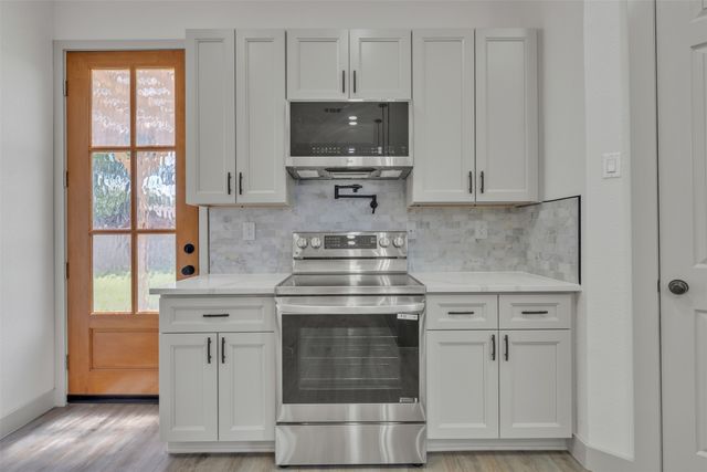 917 S Carroll Avenue, Dallas, TX 75223