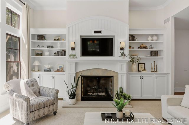 566 Stonehenge Drive SW, Grandville, MI 49418