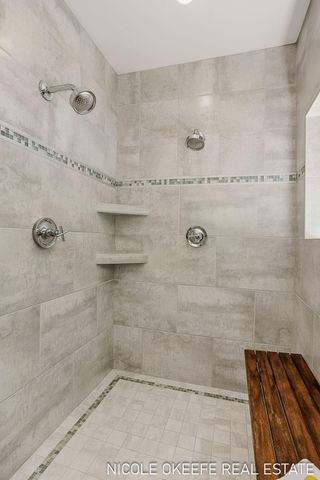566 Stonehenge Drive SW, Grandville, MI 49418