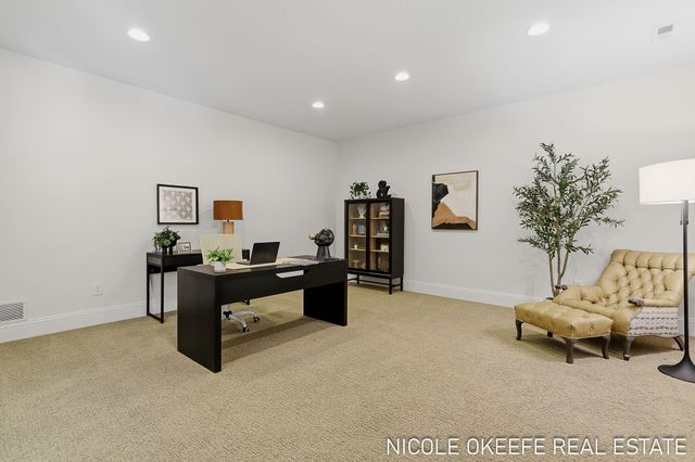 566 Stonehenge Drive SW, Grandville, MI 49418