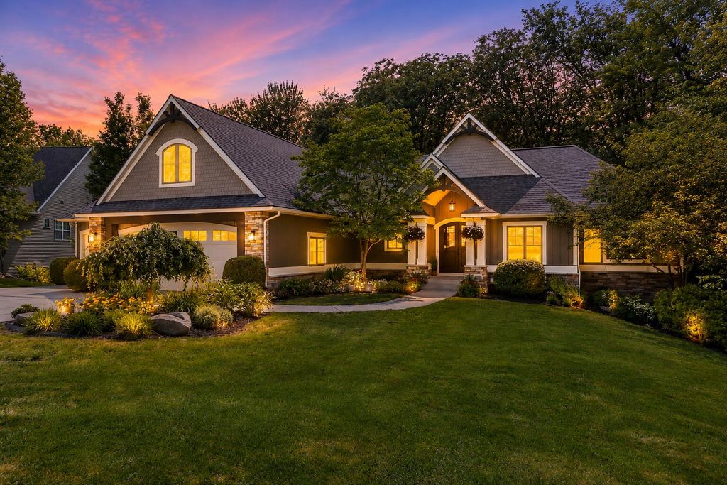 566 Stonehenge Drive SW, Grandville, MI 49418