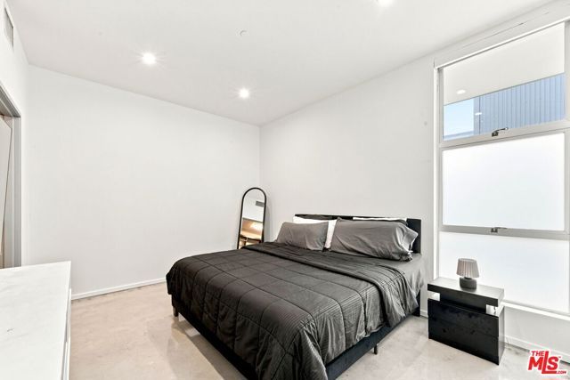 901 Hancock Avenue 201, West Hollywood, CA 90069