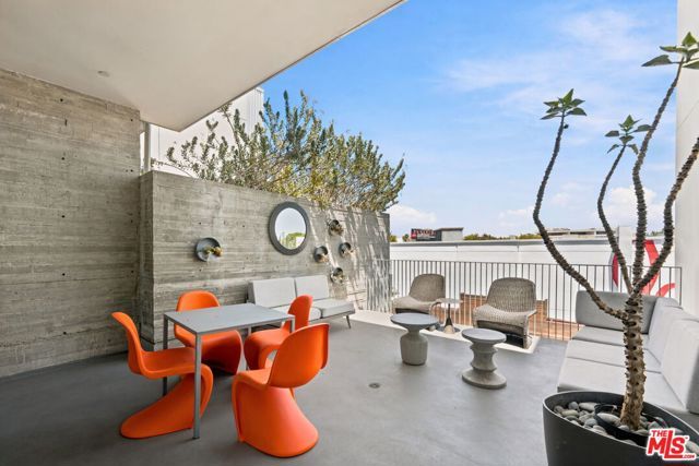 901 Hancock Avenue 201, West Hollywood, CA 90069