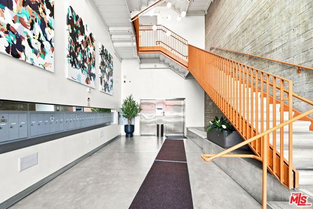 901 Hancock Avenue 201, West Hollywood, CA 90069