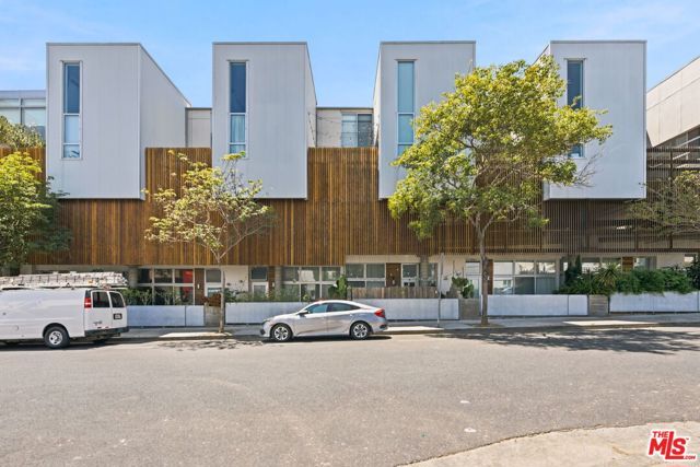 901 Hancock Avenue 201, West Hollywood, CA 90069