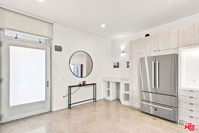 901 Hancock Avenue 201, West Hollywood, CA 90069