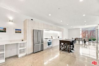 901 Hancock Avenue 201, West Hollywood, CA 90069