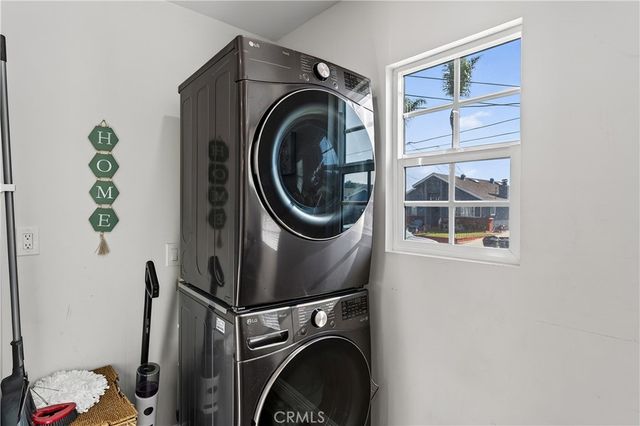 1513 W 215th Street, Torrance, CA 90501