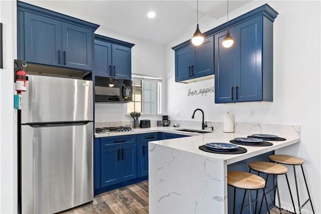 1513 W 215th Street, Torrance, CA 90501