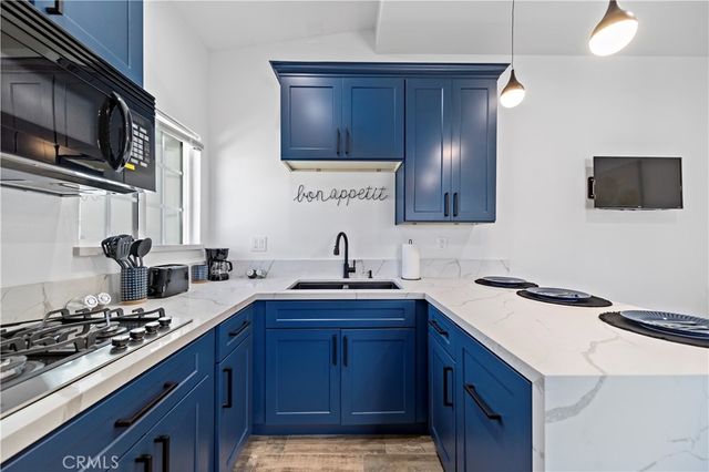 1513 W 215th Street, Torrance, CA 90501