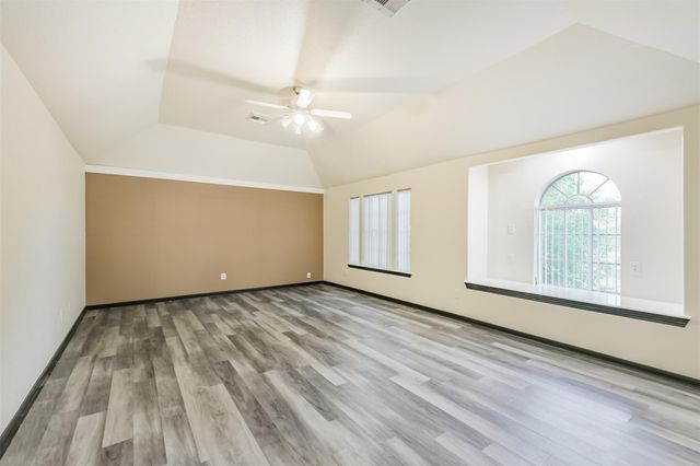 1747 Rushworth Drive, Houston, TX 77014