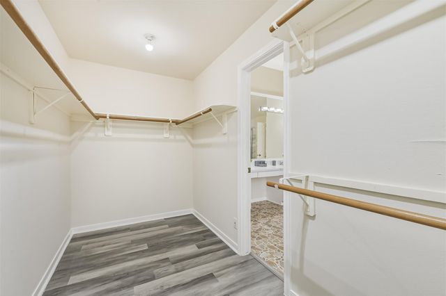 1747 Rushworth Drive, Houston, TX 77014