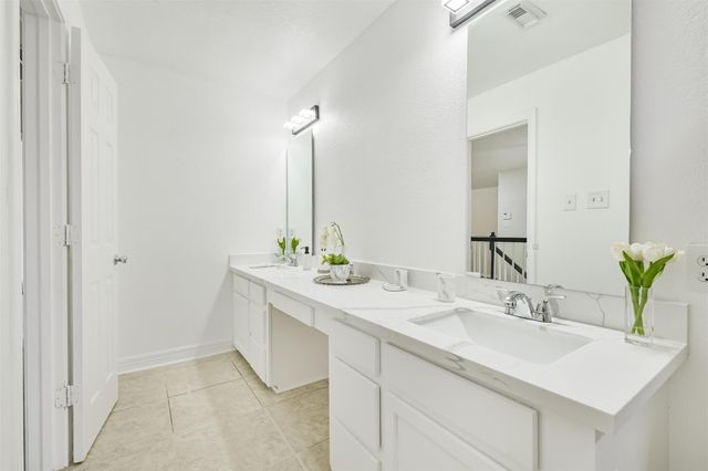 1747 Rushworth Drive, Houston, TX 77014