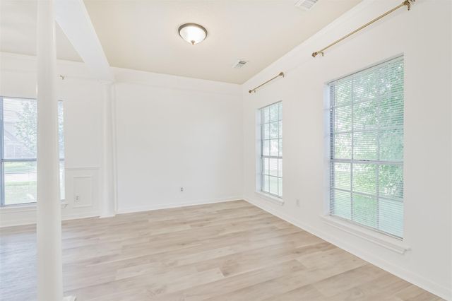 1747 Rushworth Drive, Houston, TX 77014