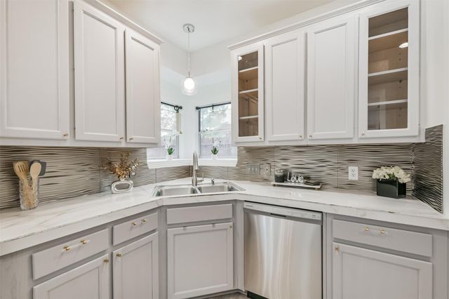 1747 Rushworth Drive, Houston, TX 77014