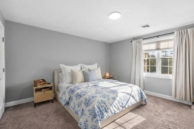 15 Christies Way 15, Holbrook, MA 02343