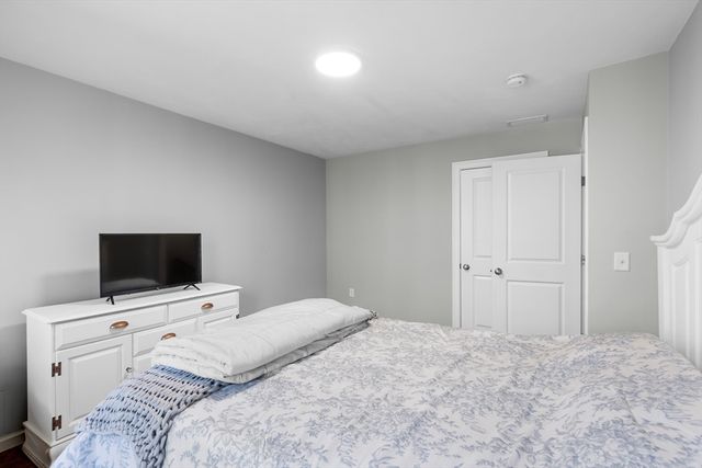 15 Christies Way 15, Holbrook, MA 02343