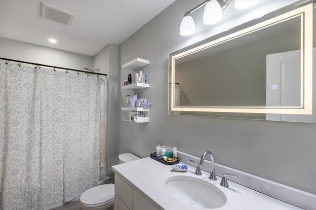 15 Christies Way 15, Holbrook, MA 02343