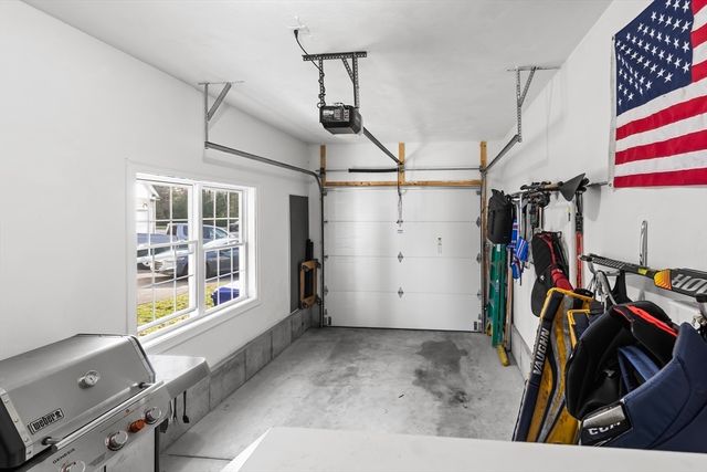 15 Christies Way 15, Holbrook, MA 02343