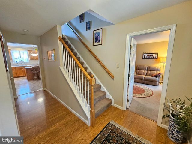 1120 STONEHENGE DR, Reading, PA 19606