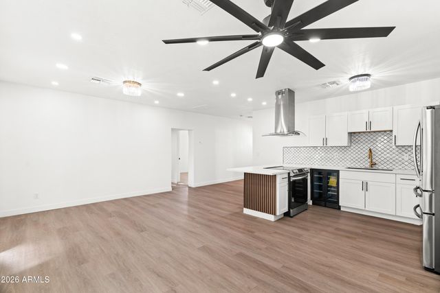 334 N 18TH Drive, Phoenix, AZ 85007