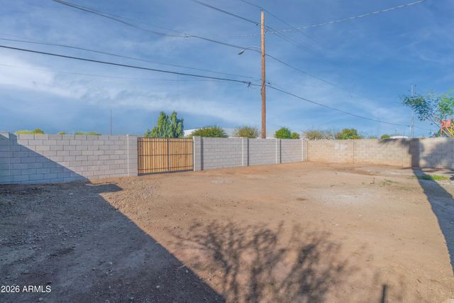 334 N 18TH Drive, Phoenix, AZ 85007
