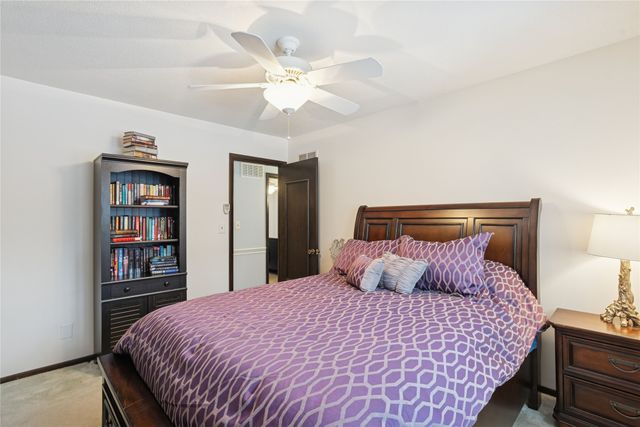 2008 Center Street, West Des Moines, IA 50265