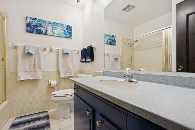 2008 Center Street, West Des Moines, IA 50265