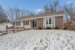 2008 Center Street, West Des Moines, IA 50265