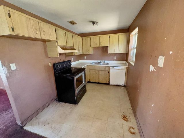 2841 W AMELIA STREET, Orlando, FL 32805
