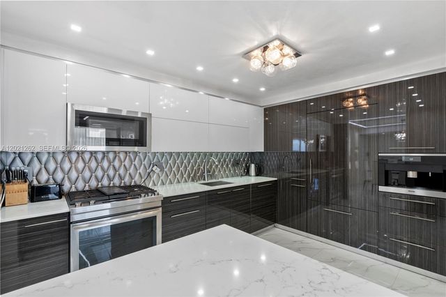 2030 S Ocean Drive 2127, Hallandale Beach, FL 33009
