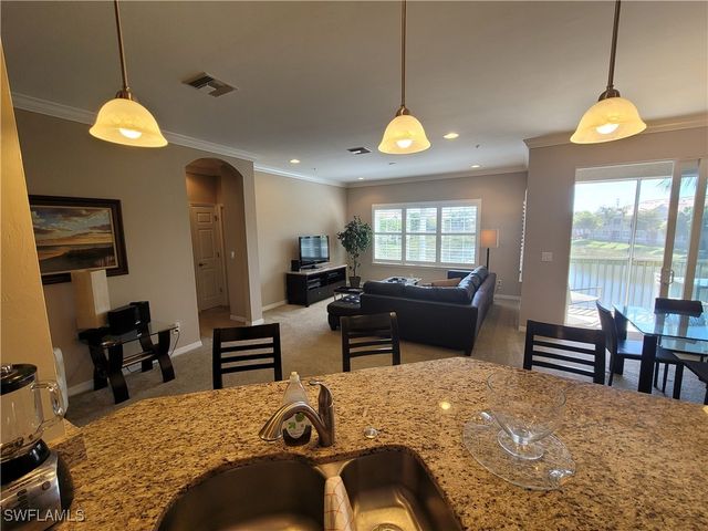 8561 Violeta ST 202, Estero, FL 34135