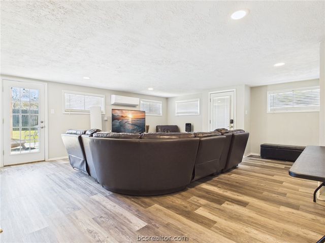 1400 Lawyer Street, College Station, TX 77840