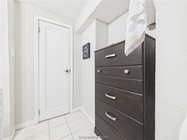 1400 Lawyer Street, College Station, TX 77840